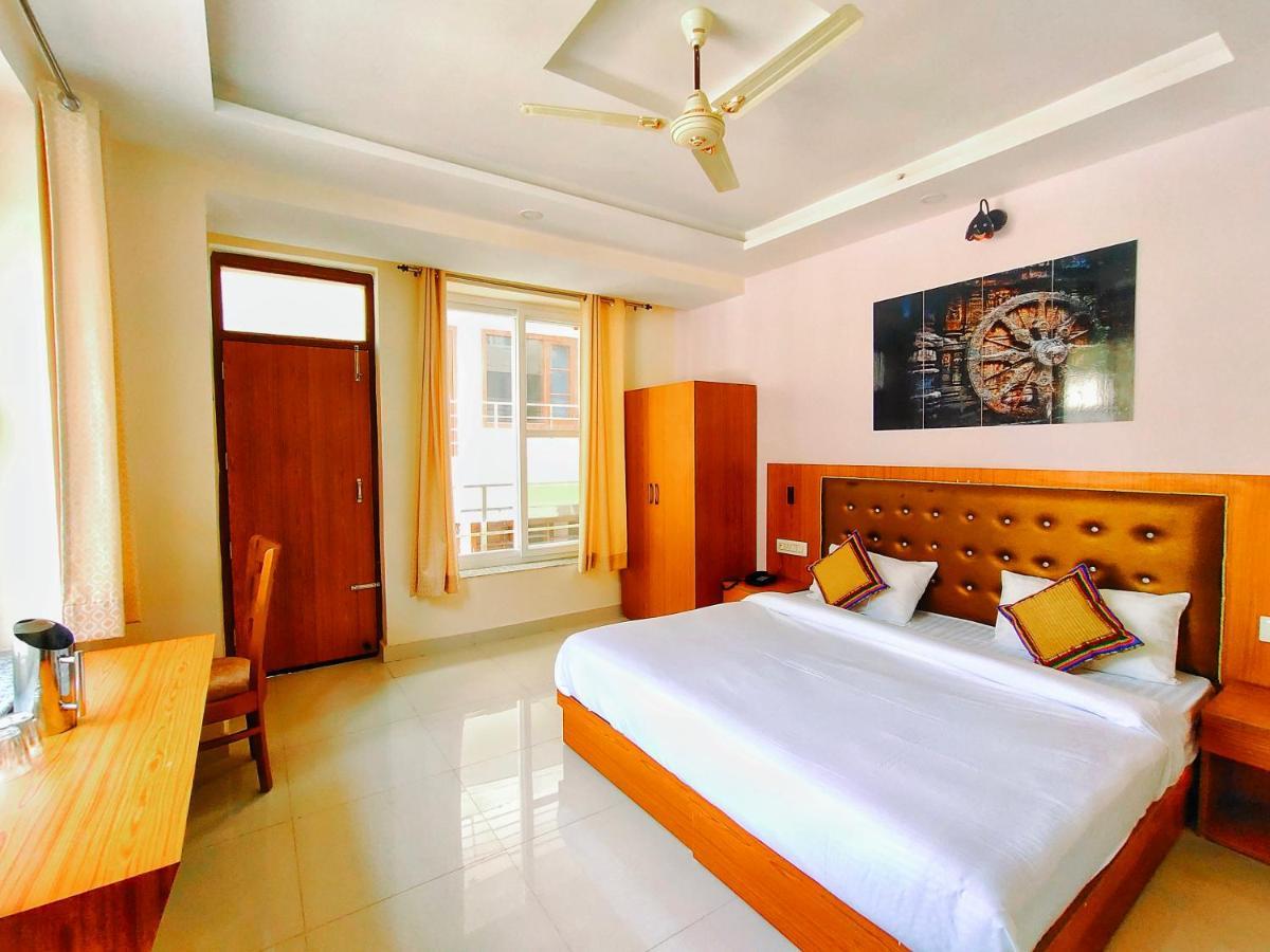 Karwaan Hostel Rishīkesh Exterior foto