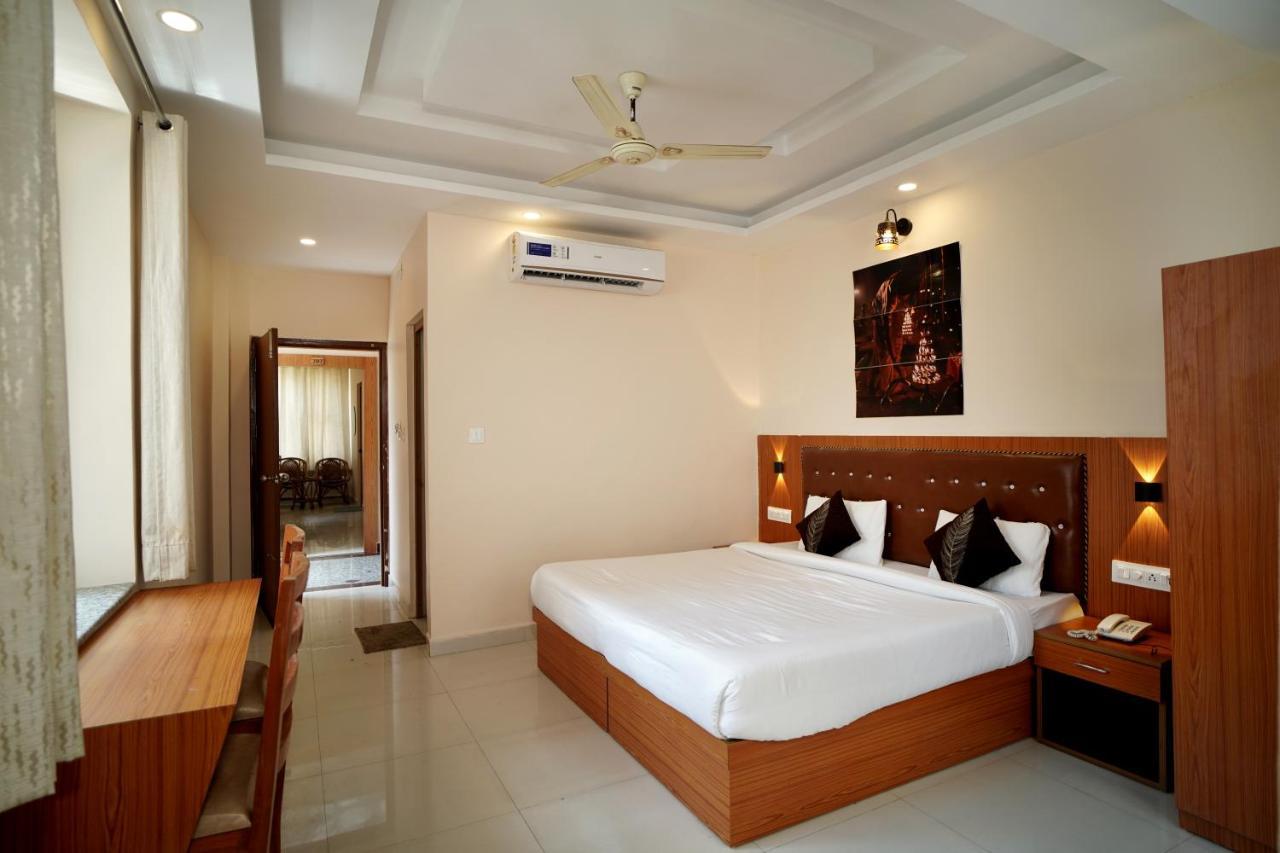 Karwaan Hostel Rishīkesh Exterior foto