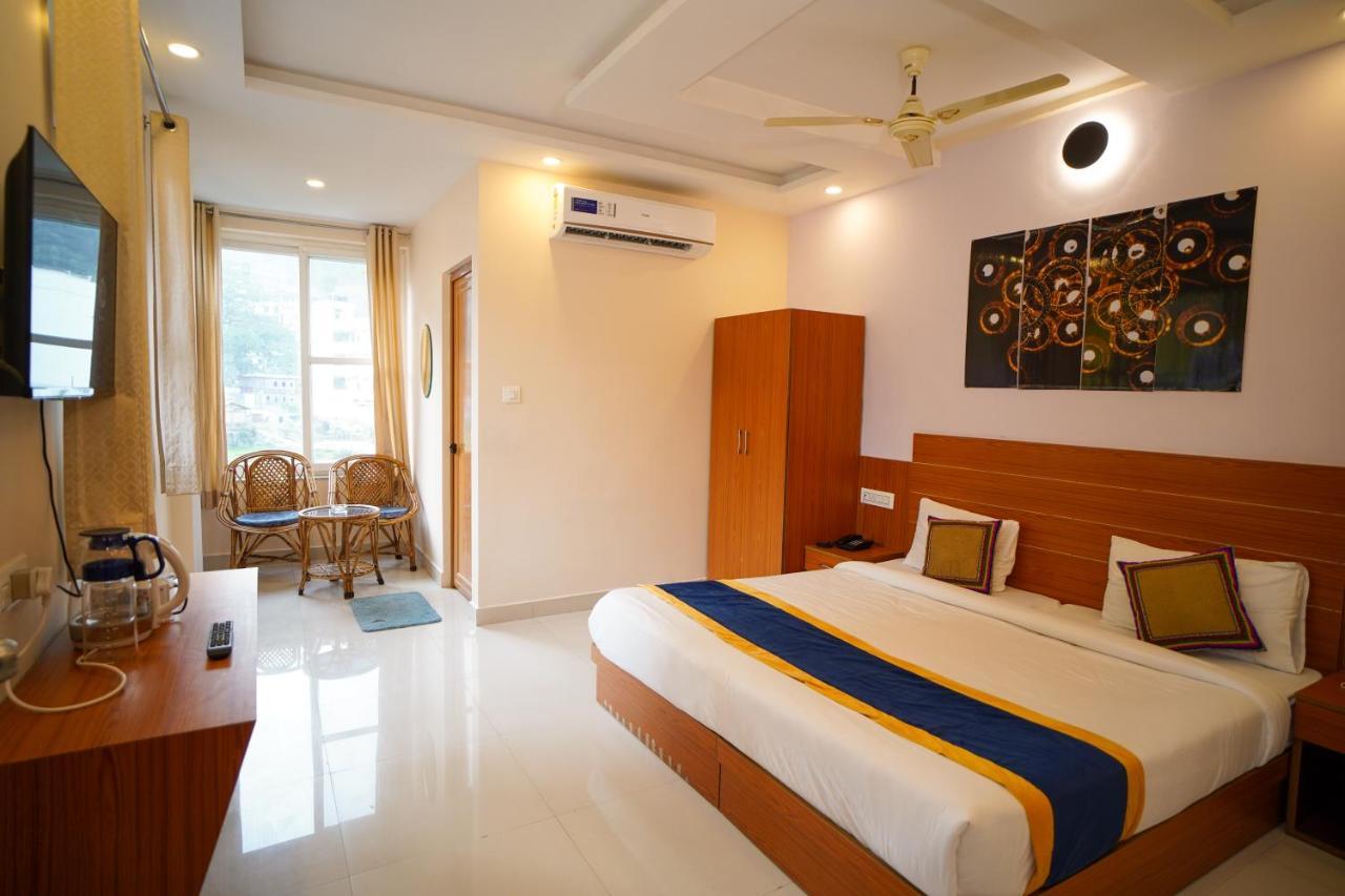 Karwaan Hostel Rishīkesh Exterior foto