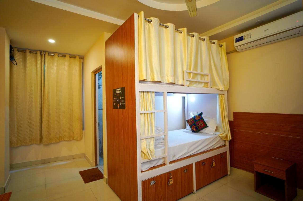 Karwaan Hostel Rishīkesh Exterior foto